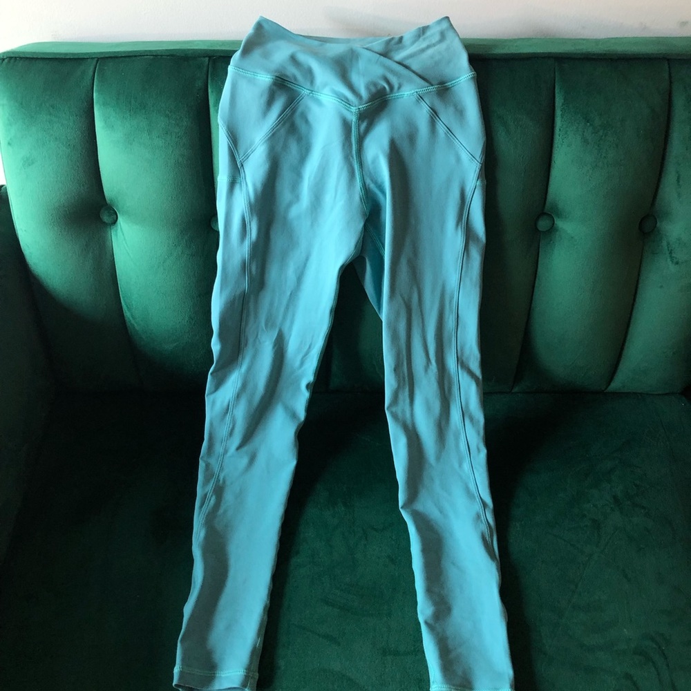 Women’s leggings with scrunched butt size xs